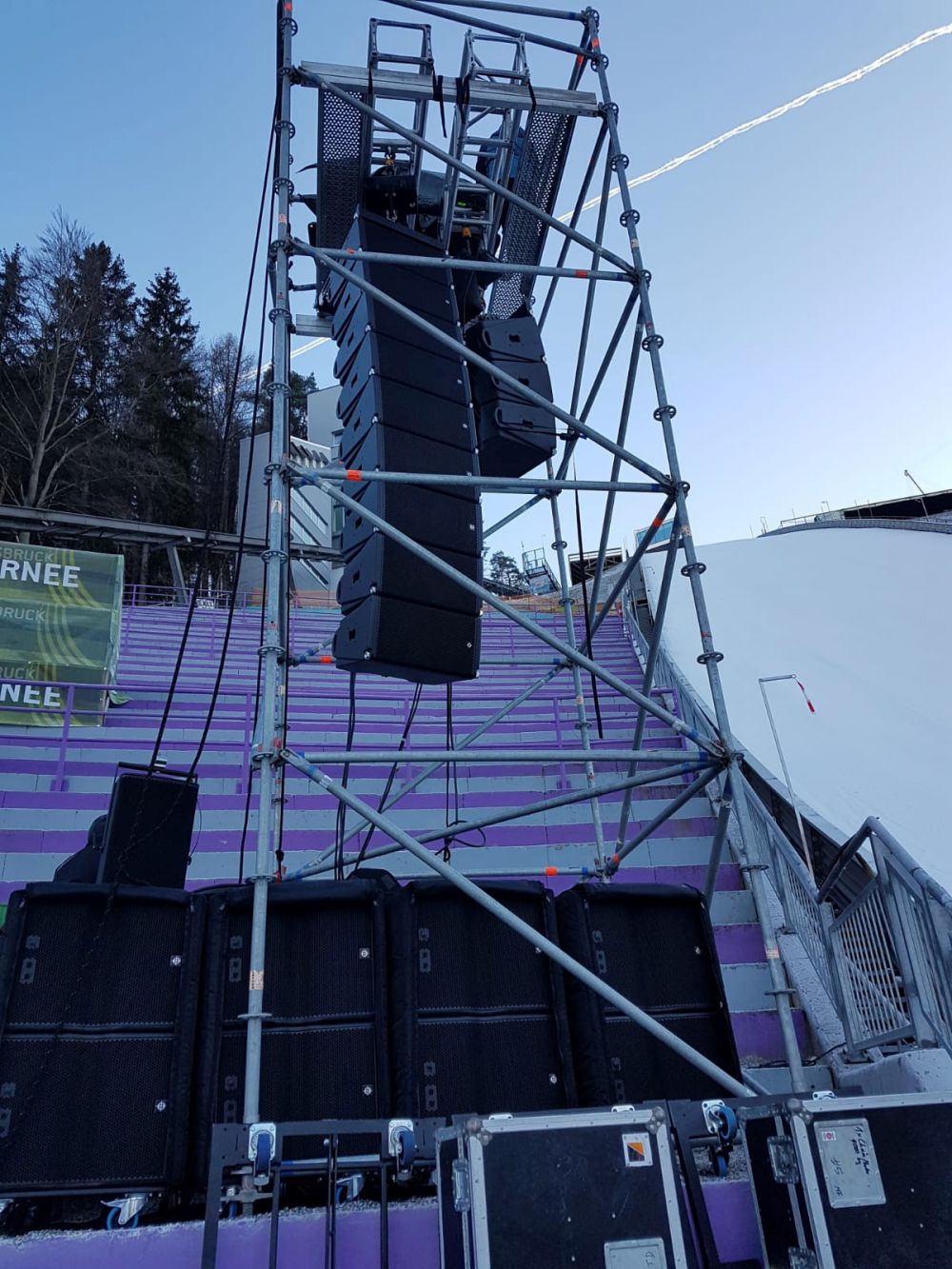 Top-Performance, wetterfest, kompakte Ausmaße: CODA Audio-Systeme bei der Vierschanzen-Tournee. (Foto: CODA Audio)